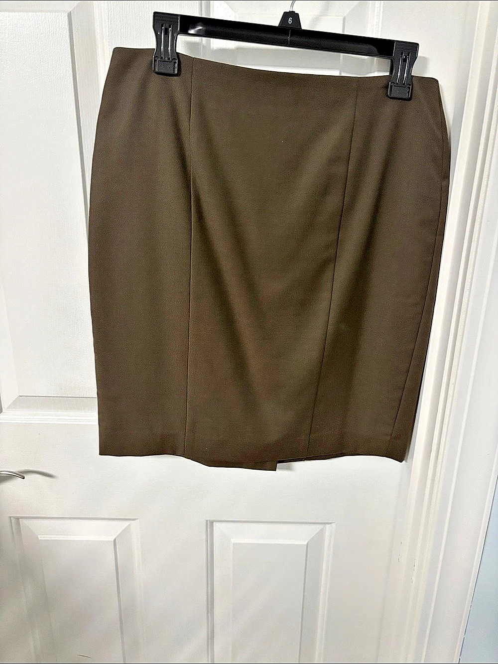 Ann Taylor Petite Pencil Skirt in Brown Size 8P